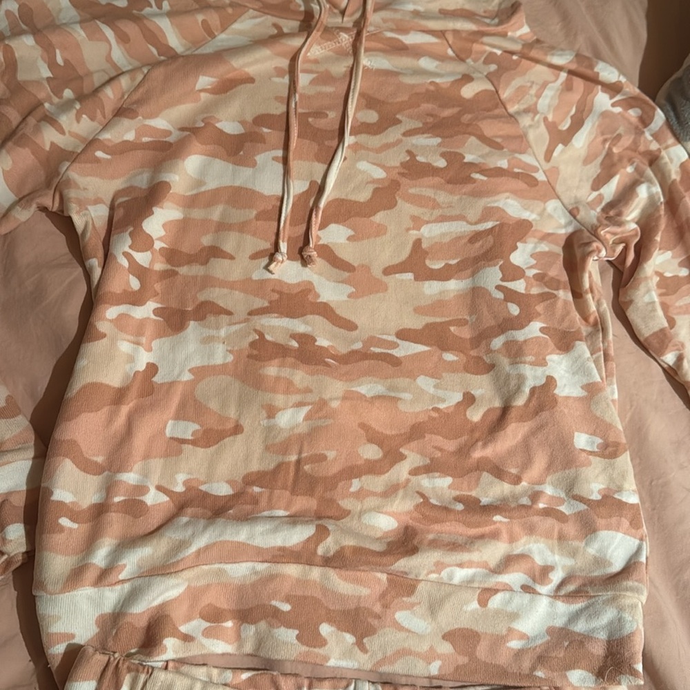 Pajama Set Super comfortable!! - Picture 5 of 7
